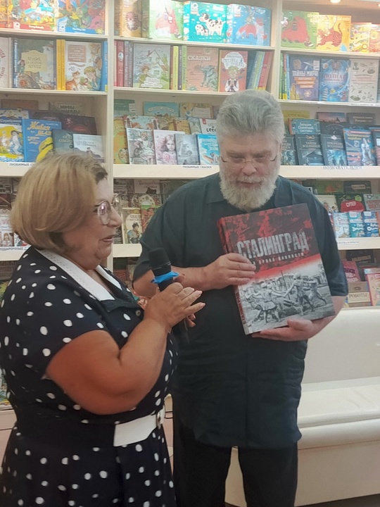 В "Кассандре" состоялись творческие встречи с Григорием Григорьевым.